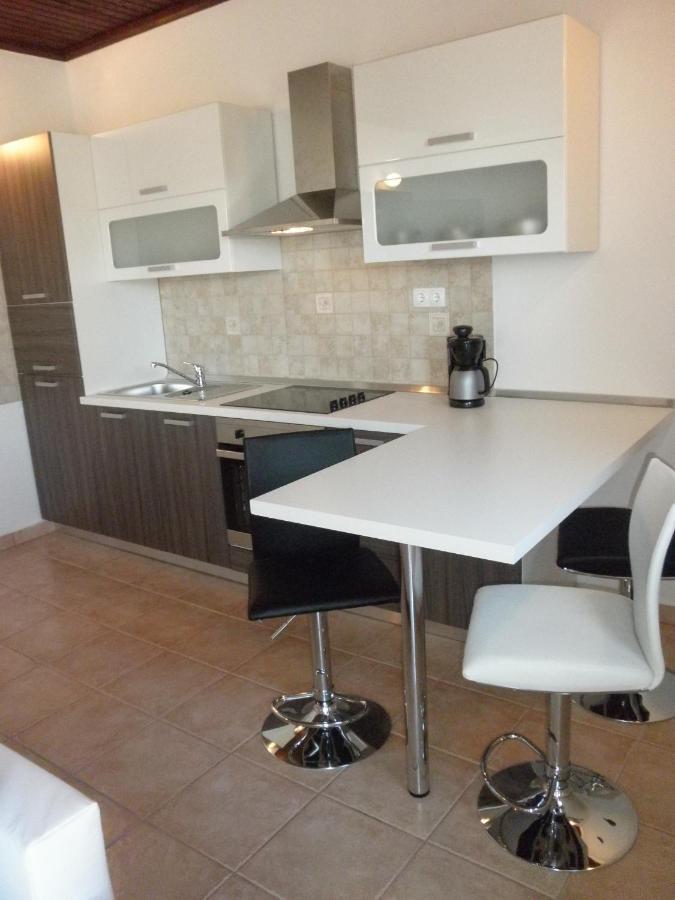 Apartment-Rooms Preka Palit Exterior foto